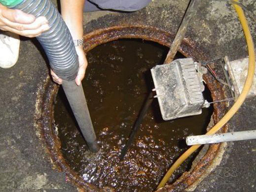 和乐镇隔油池清理